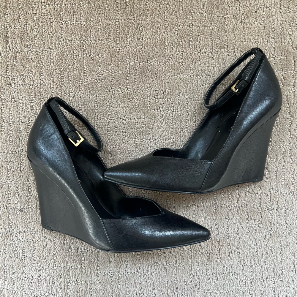 Nine West Eviee Black Leather Wedge Pumps - Picture 11 of 12